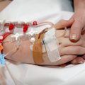 My Mom is Critically Ill in the ICU. Is It True that the Longer She is on Ventilator, The Higher the Risk for Complications?